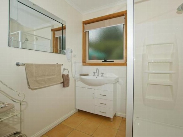 Sherwood View Accommodation image 12