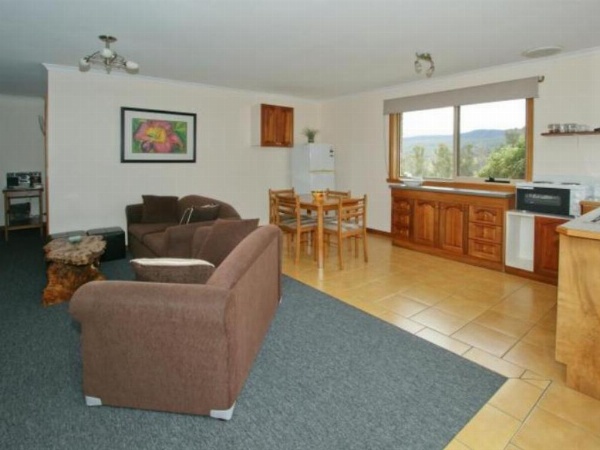 Sherwood View Accommodation image 9
